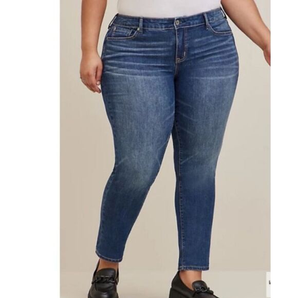 Torrid Denim Straight Leg Jeans. Coastal Cowgirl, Normcore, Denim - Picture 1 of 11